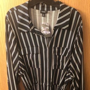 Knee length black & white shirt dress with pocket